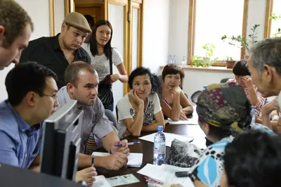 Нацбанк: Сначала мы пропустим людей, а потом прессуЭксклюзив