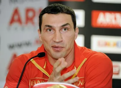 Кличко сразится с Бриггсом, если не договорится с Дженнингсом