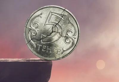 Тенге незначительно укрепился на утренних торгах на KASE