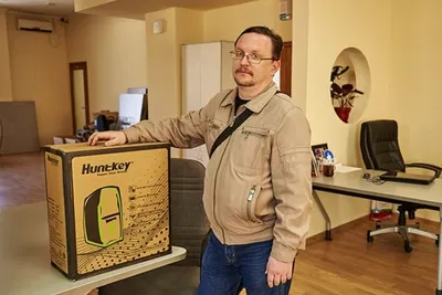 Total.kz вручает победителям призы викторины от Huntkey!