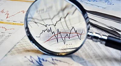 За полгода объем торгов акциями на KASE снизился на 44%