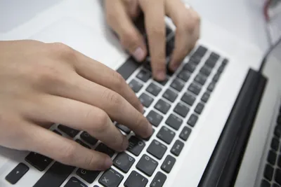 Ряд поручений к новому учебному году озвучил Аскар Мамин