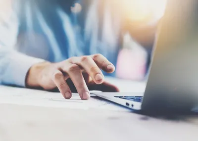 На 12 миллионов тенге обманул мошенник жителей Нур-Султана