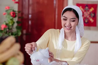 Мы не арабы, а казахи – почему невестка должна кланяться родителям мужа