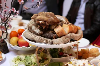 Подпольно проводят тои и свадьбы – Ералы Тугжанов о нарушениях карантина