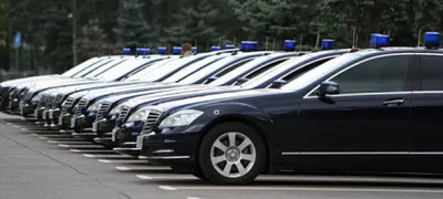 Вместо полицейских дорогу акиму Алматы «расчищает» Mercedes