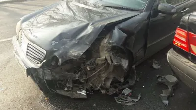 Пьяный водитель спровоцировал аварию в Алматы: двое пострадавших