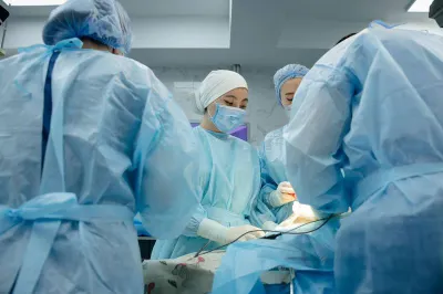 Ножницы застряли в голове двухлетнего мальчика в Алматы