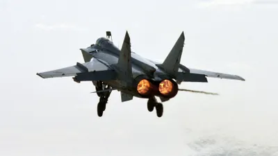 В Таиланде во время авиашоу разбился боевой самолет. ВИДЕО