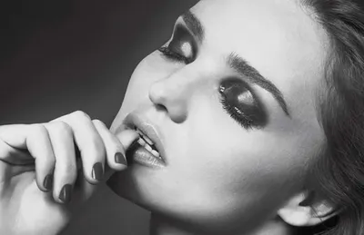 Десять лучших теней с эффектом металлик