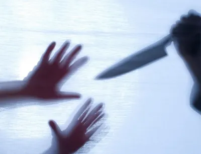 Проникли в квартиру и отобрали телефоны у парней грабители в Нур-Султане