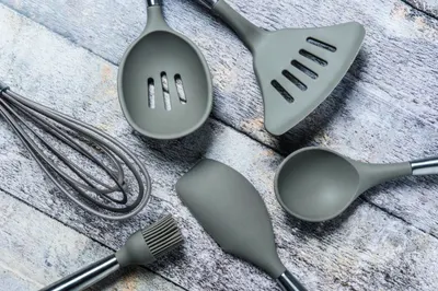 Специалисты рекомендуют избавиться от пластиковой кухонной утвари