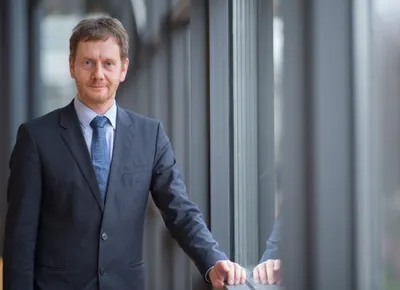 Премьер Саксонии призвал снять санкции с России