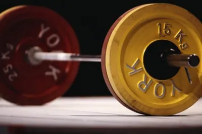 В Алматинской области проходит турнир по тяжелой атлетике