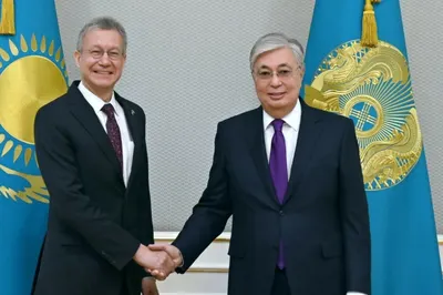 Токаев провел встречу с послом США Даниэлем Розенблюмом