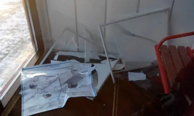 Полицейские Астаны не могут найти вандалов, разгромивших теплую остановку в Астане