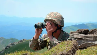 Армения обвинила Азербайджан в обстреле позиций на границе
