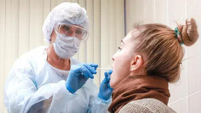 Треть больных медиков заразились коронавирусом во время работы в Нур-Султане