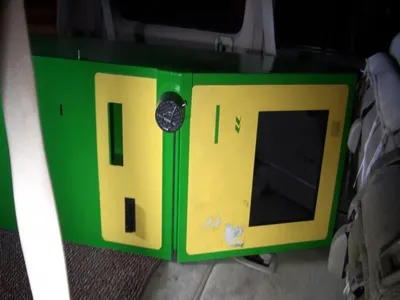 В Алматы банда на «Лексусе» воровала игровые аппараты