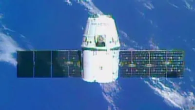 Грузовой корабль Space X Dragon успешно вернулся с МКС