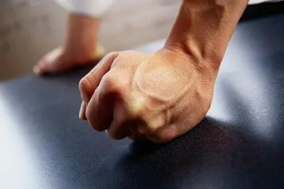 Пьяная компания напала на врачей в Экибастузе