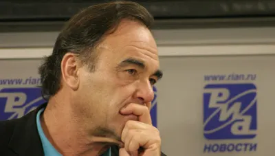 Оливер Стоун работает над документальным фильмом о Януковиче