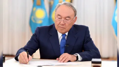 Нурсултан Назарбаев сердечно поздравил казахстанцев с праздником Курбан айт