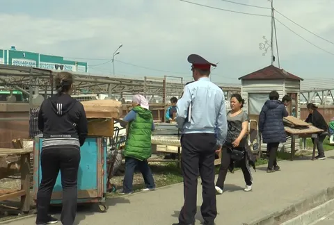 Пожарную безопасность на рынках вдоль Северного кольца поручено повысить в Алматы