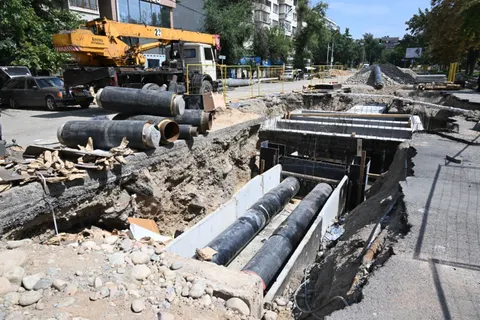 Движение на участке проспекта Абая ограничат на ночь в Алматы