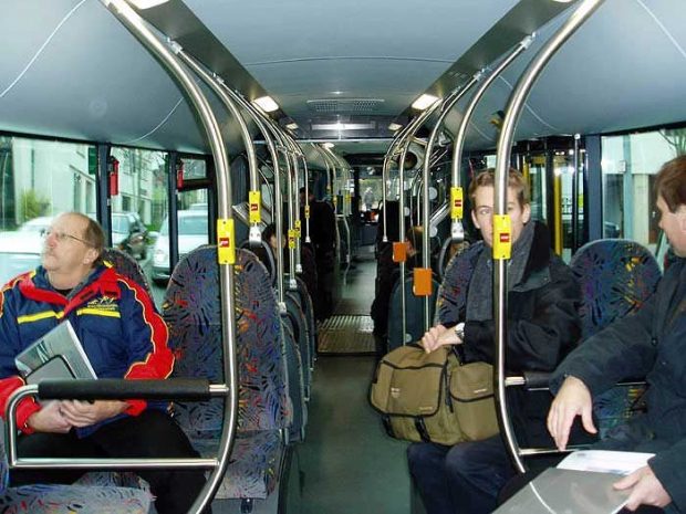 Минтранском РК заставляет перевозчиков заботиться о пассажирах