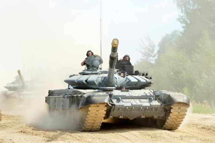 Военно-политическая обстановка у западной границы России остается напряженной