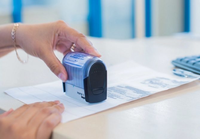 Восемь усиленных ЦОНов обслуживают иностранцев в РК