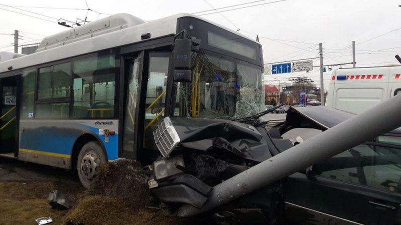 В Алматы произошло очередное ДТП с автобусом