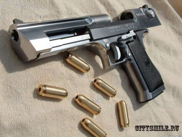 В Шымкенте незаконно выдали 2,5 тыс. разрешений на ношение оружия