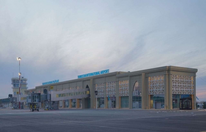 Первый регулярный рейс принял аэропорт Туркестана