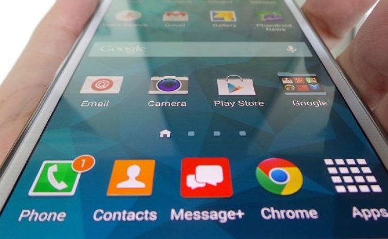 Металлический Galaxy Alpha покажут 4 августа