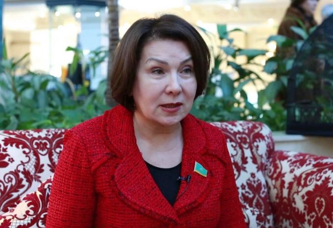 Депутат Карагусова возмутилась количеством получателей АСП