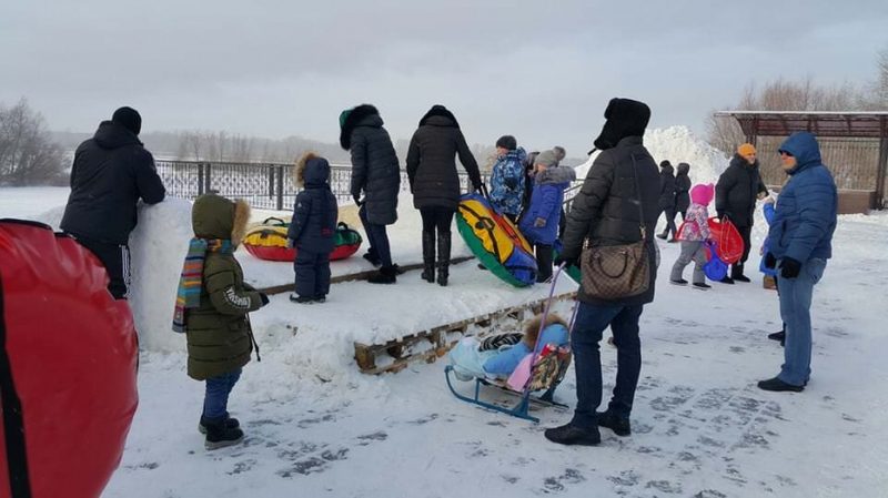 В Павлодаре открылся сезон зимних игр и забав