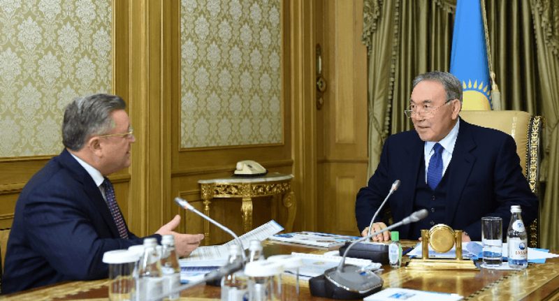 Нурсултан Назарбаев встретился с акимом Акмолинской области