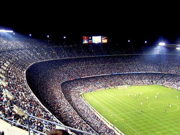 УЕФА разрешит участвовать пяти клубам одной страны