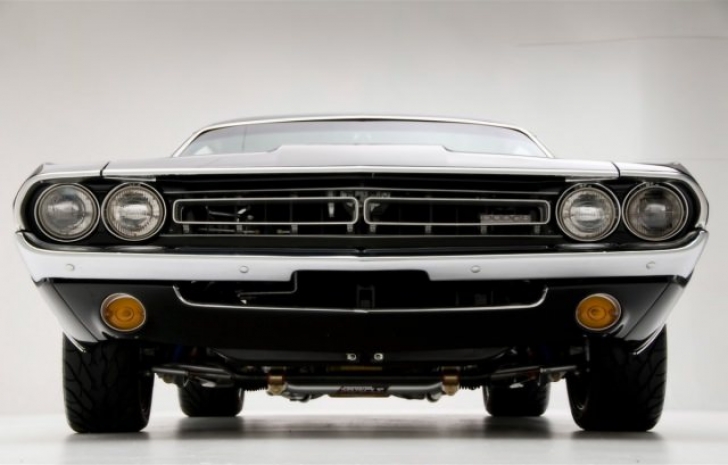 Dodge Challenger: История двух советских братьев
