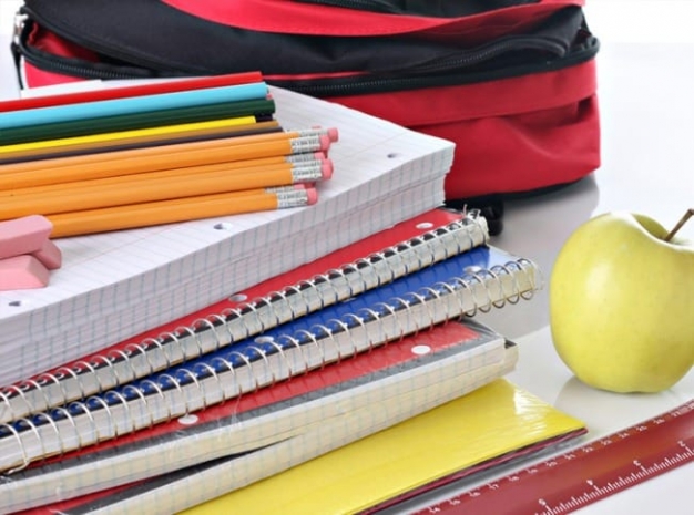 В Алматы в рамках акции «Дорога в школу» детям вручили подаркиЭксклюзив