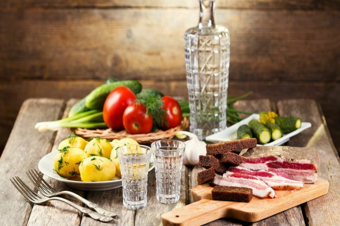 Народные приметы: время накрывать на стол