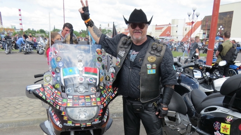 Казахстанский байкер Петрухин планирует продолжить путешествие