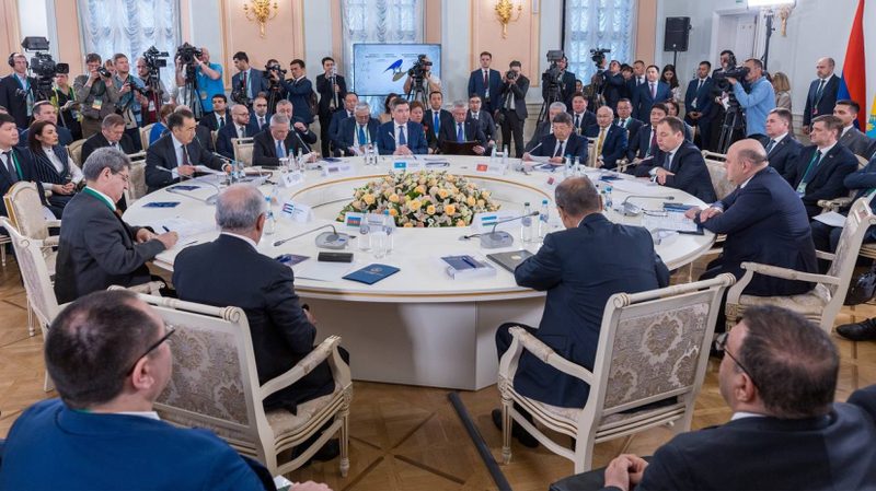 Казахстан приступил к ликвидации «узких мест» – Бектенов о реконструкции железных дорог