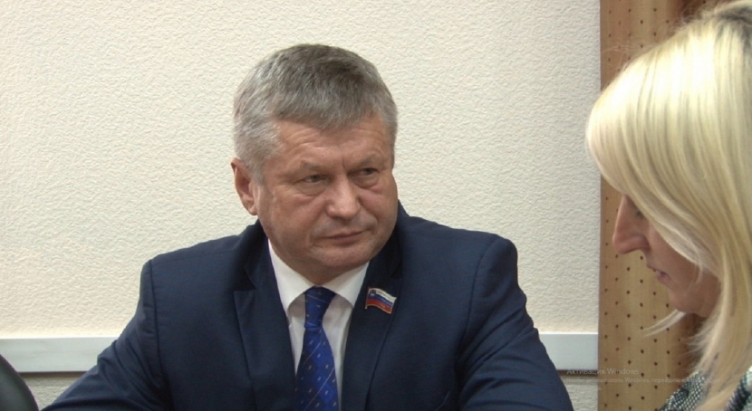 Российский чиновник напал на журналиста канала «Россия-24»