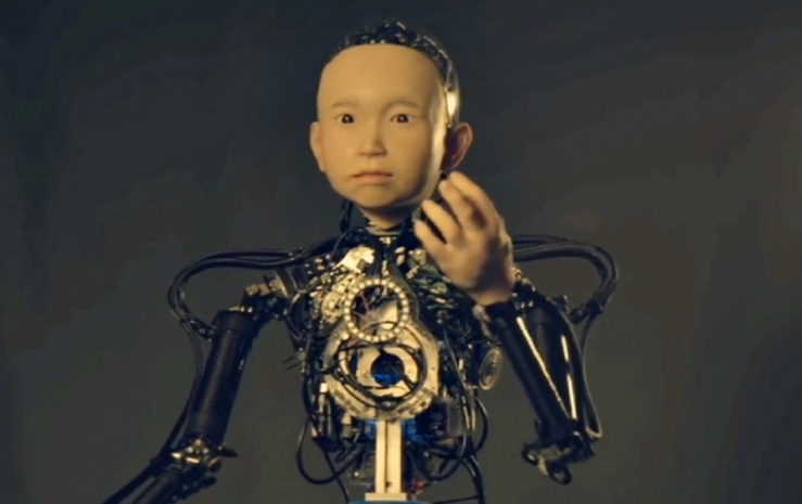 Ребенка-андроида, способного выражать эмоции, создали в Японии
