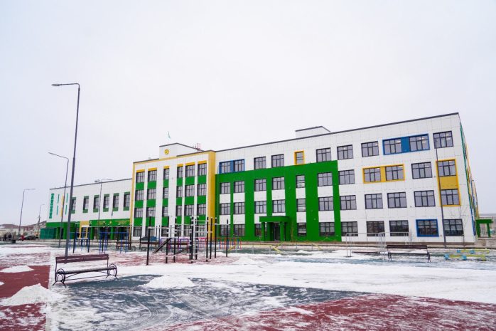 QR-коды контакт-центра «111» начали функционировать в школах и колледжах Казахстана