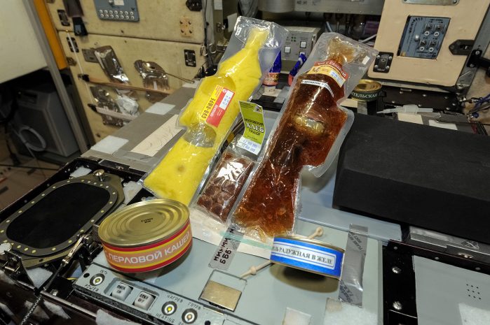 Чем питаются обитатели МКС