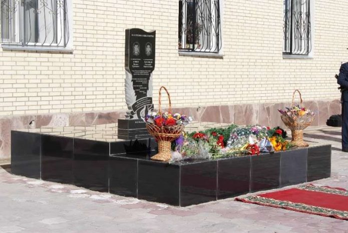 Спустя 28 лет после гибели милиционерам в РК поставили памятник